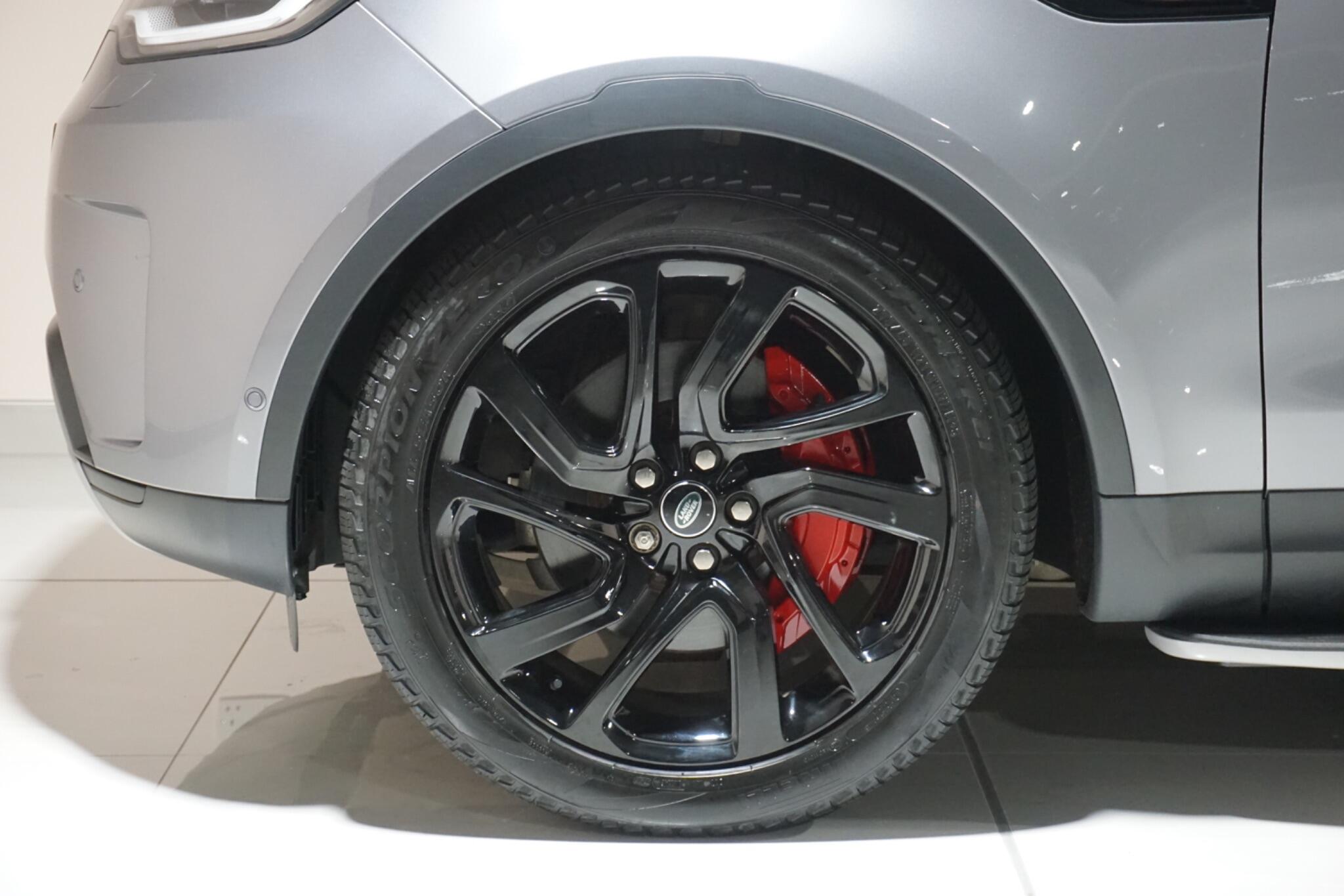 Land Rover Discovery 3.0 D300 MHEV SE SUV 5dr Diesel Auto 4WD Euro 6 (s/s) (300 ps)